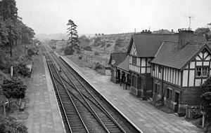 Blacon railway station 1823495 febb5f91.jpg