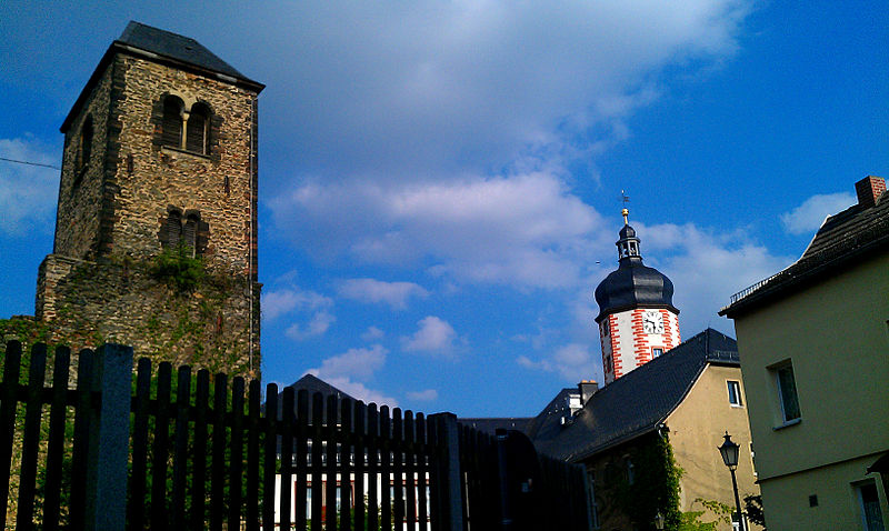 File:Blick aus Kanalstrasse Richtung Markt.jpg