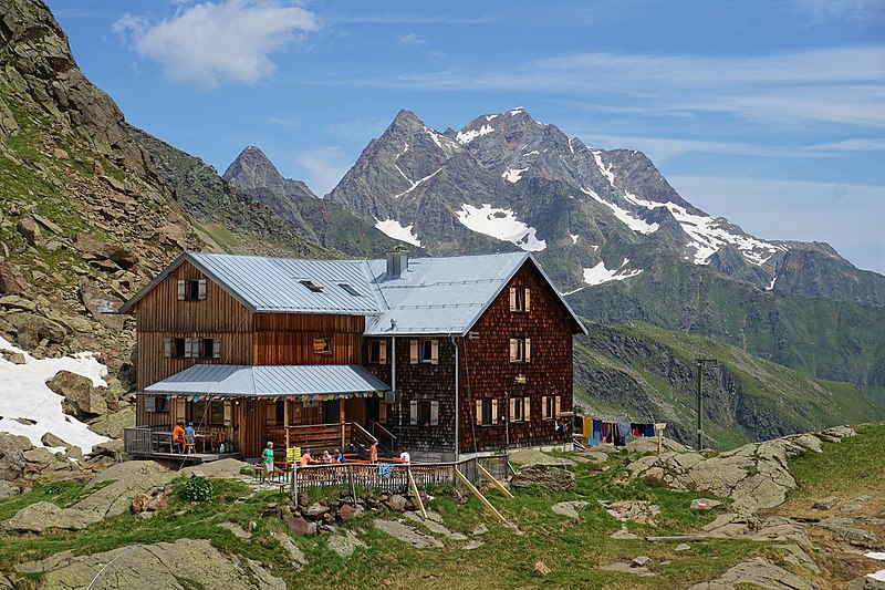 File:Bremer Hütte (DSC00826).jpg