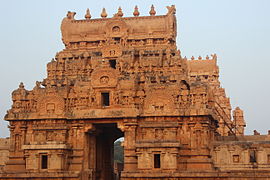 Vhod v tempelj Gopuram