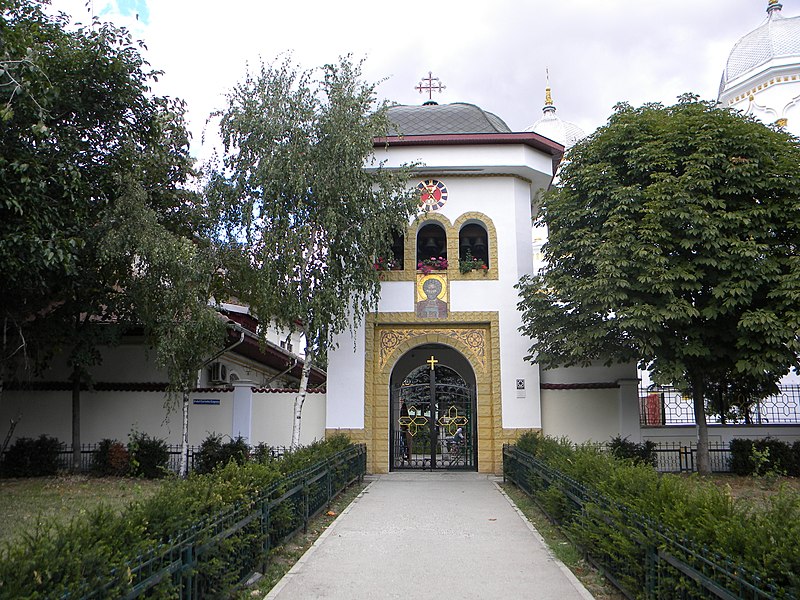 File:Bucuresti, Romania, Str. Constantin F. Robescu nr. 18, Piata Corneliu Coposu, sect. 3 (Biserica Sfantul Mina - Vergu).JPG