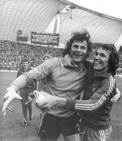 Jan Tomaszewski (left) and Henryk Kasperczak after the third place match against Brazil at the 1974 FIFA World Cup