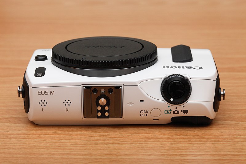 File:Canon EOS M white top 20140708.jpg