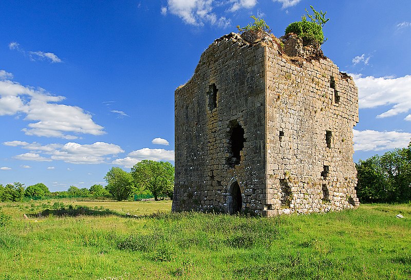 File:Castles of Connacht- Corrofin, Galway (2) (geograph 1953877).jpg