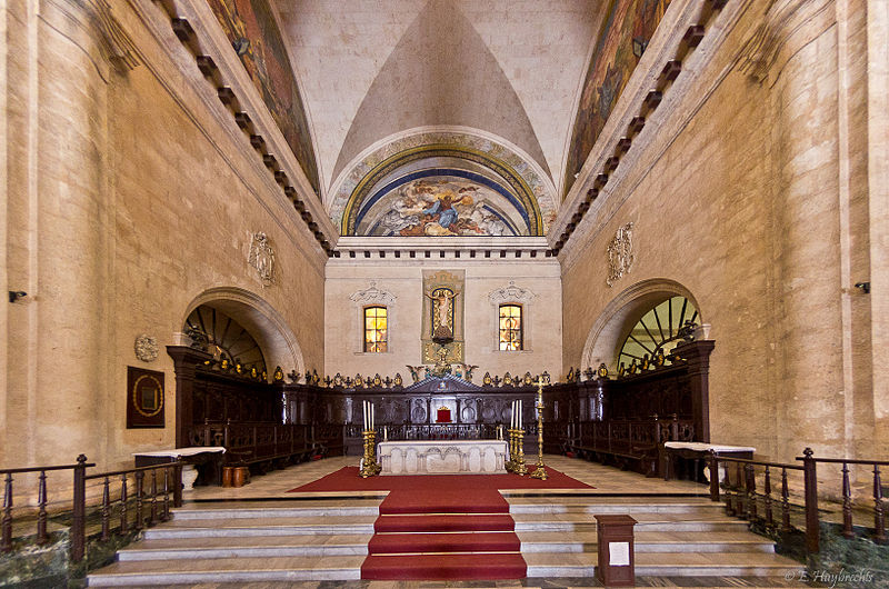 File:Catedral de la Virgen María de la Concepción Inmaculada de La Habana (autel) (5980613331).jpg