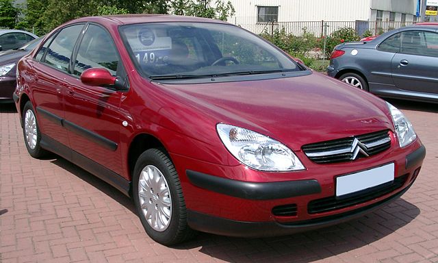 640px-Citroen_C5_front_20080519.jpg