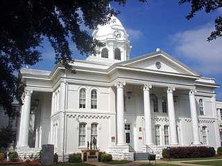 <span class="mw-page-title-main">Colbert County Courthouse Square Historic District</span> Historic district in Alabama, United States