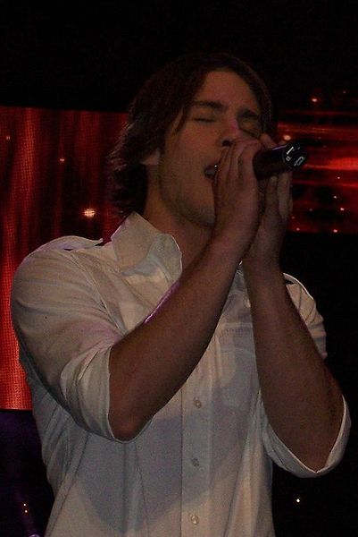 File:Dean Geyer.jpg