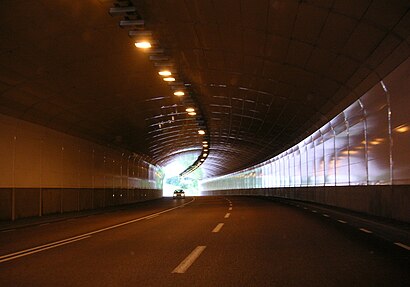 Vägbeskrivningar till Lindö Tunnel med kollektivtrafik