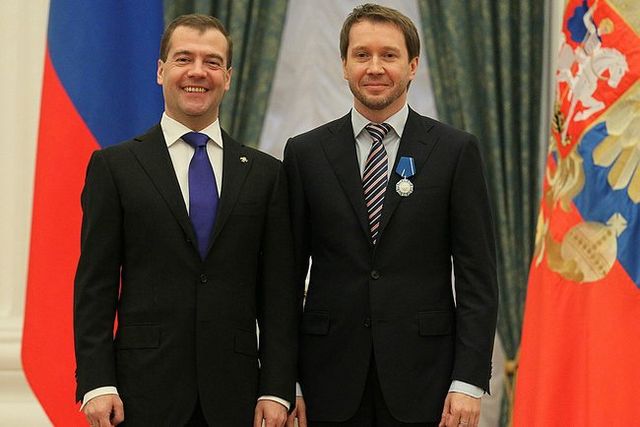 Evgeny Mironov, Artistic Director of the Federal State Institution of Culture "The State Theatre of Nations," being awarded the Order of Honour by Pre