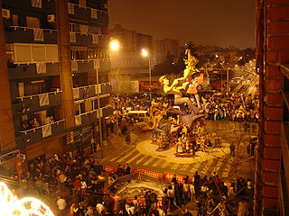 Falla Ceramista Ros, (Valencia). Photo from the monument at the moments previous to the "cremà" (the monument is goint to be set in fire)