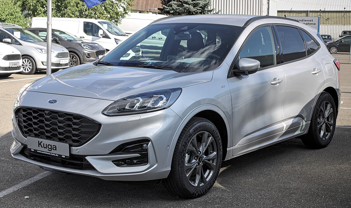 https://upload.wikimedia.org/wikipedia/commons/thumb/1/11/Ford_Kuga_%28third_generation%29_IMG_3128.jpg/1200px-Ford_Kuga_%28third_generation%29_IMG_3128.jpg