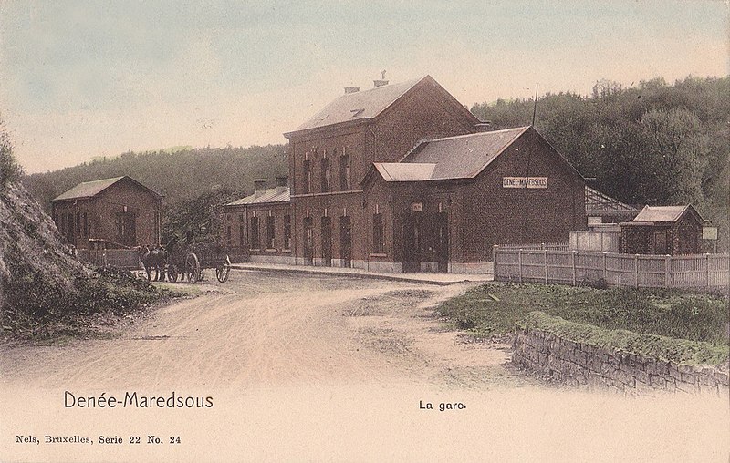 File:GareDenéeMaredsous1900.jpg