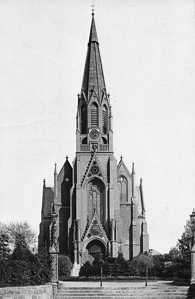 File:Garnisonkirche (später Pauluskirche) am Niemannsweg 16 (Kiel 80.657).jpg