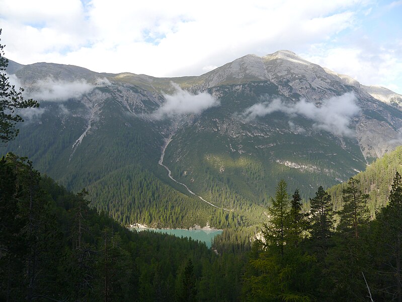 File:Graubünden Ofenpass 01.JPG