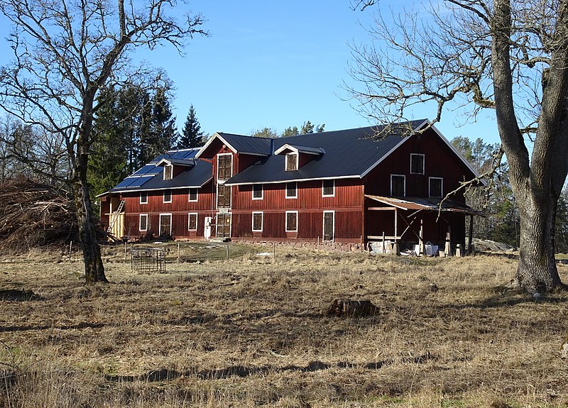 File:Hässelby gård, Uppsala, mars 2019f.jpg