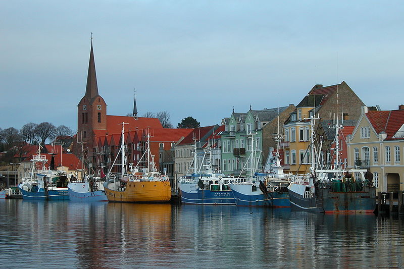 File:Harbour of Sønderborg.jpg