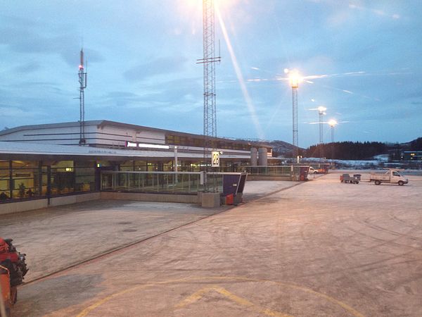 Harstad/Narvik Airport, Evenes