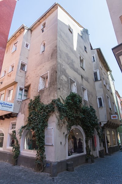 File:Haus Tändlergasse 1 Regensburg Tändlergasse 1 D-3-62-000-1184 01.tif