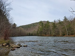 <span class="mw-page-title-main">Housatonic River</span> River in the northeastern U.S.