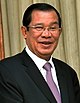Hun Sen (2018) oříznut (2) .jpg