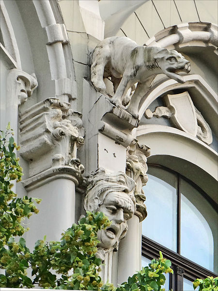 File:Immeuble art nouveau (Riga) (7575121874).jpg