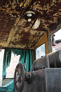 Alte ausgemusterte Lokomotive, Innenleben