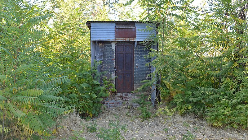 File:Iowa Hill CA USA, Wells Fargo vault, Sep-2018.jpg