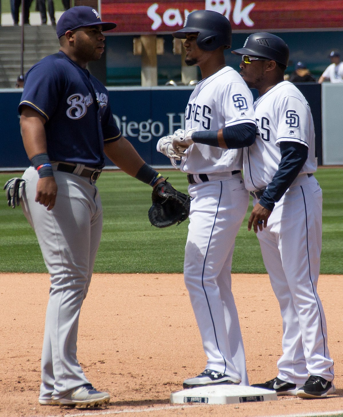 2017 padres uniforms