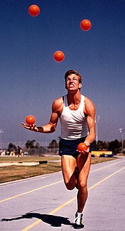 Guinness World Record-holder Owen Morse joggling during a training session at University of California, Irvine, in 1988 Joggle.jpeg