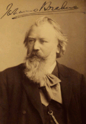 Friedrich Schiller (venstre) skrev diktet Nänie i 1800. Johannes Brahms (høyre) skrev et musikkverk basert på diktet i 1881.