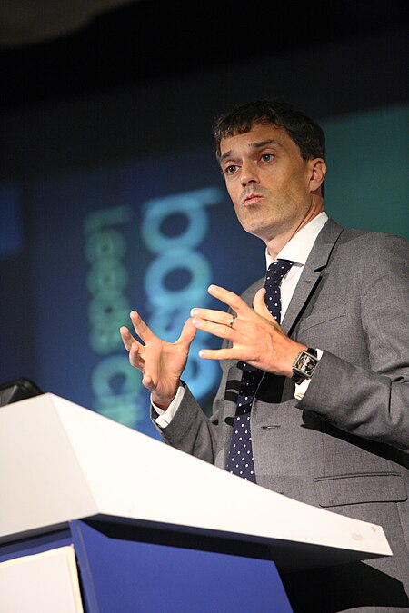 Julian Smith MP.jpg