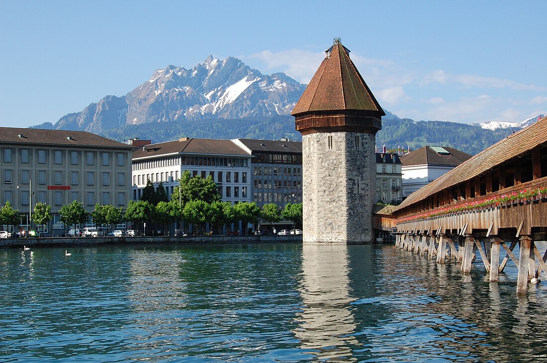 File:Kapellbrucke in Lucerne.jpg