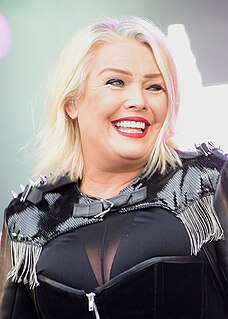 Kim Wilde English pop singer