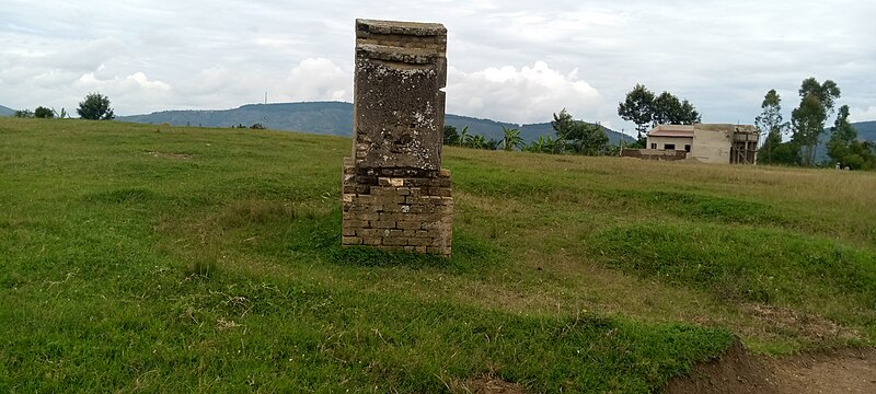 File:King Mutara III Rudahigwa's queenmother ruins.jpg