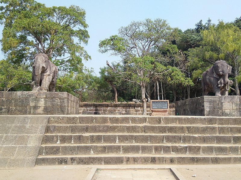 File:Konark Sun Temple,Konark.Odisha,DSC204.jpg