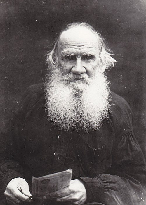 レフ・トルストイ（Lev Tolstoy）が20歳の時に撮影された写真（1848年）Wikipediaより