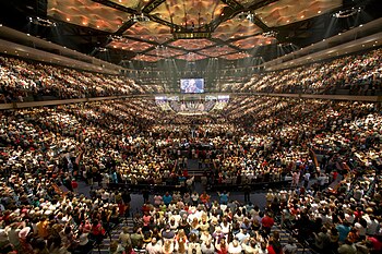 Charismatische Bewegung: Verbreitung, Wesenszüge, Gebet und Gottesdienst