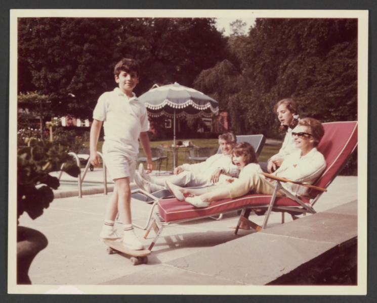 File:Leonard Bernstein and family, Fairfield, CT 1966.png