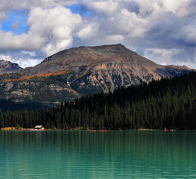 File:Lipalian Mountain from Lake Louise.jpg