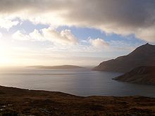 File:Loch_Scavaig,_Skye.jpg