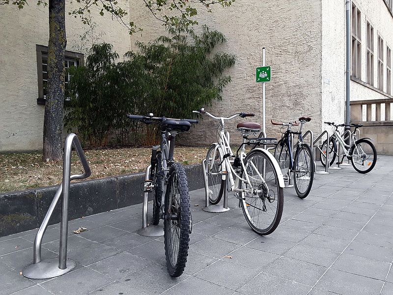 File:Luxembourg, bike rack parvis Bibliothèque nationale.jpg