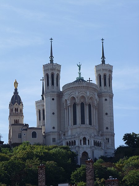 File:Lyon, Notre-Dame de Fourviere - panoramio.jpg