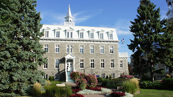 Saint-Eustache city hall