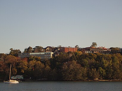 How to get to Marist Sisters' College with public transport- About the place