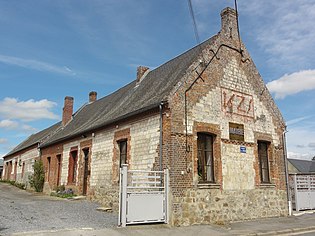Mesbrecourt-Richecourt (Aisne) mairie.JPG