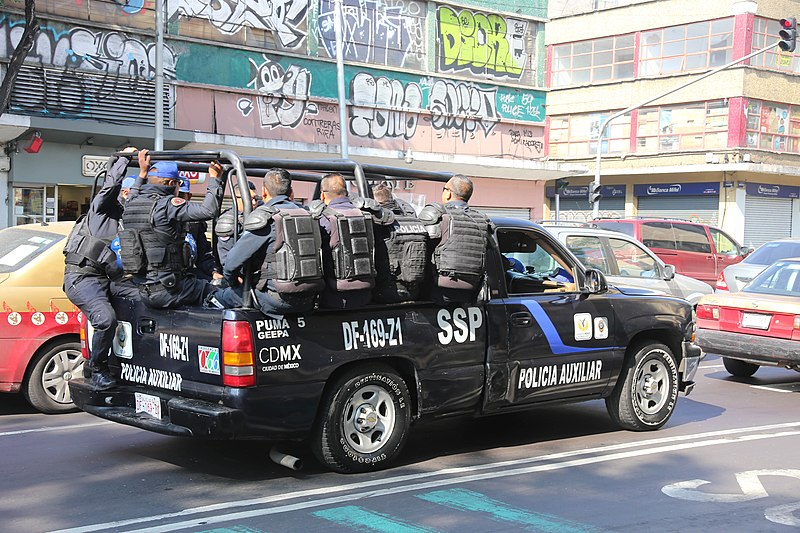 File:Mexico City SSP Auxilary Police Pickup.jpg