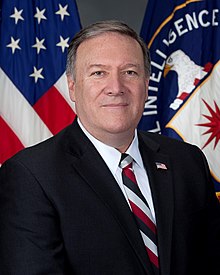 Mike Pompeo επίσημη CIA portrait.jpg