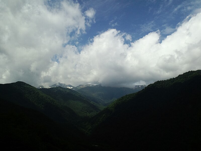 File:Mount Norikura seen from ENE.jpg