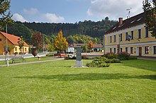 Fichier:Náves,_Biskupice,_okres_Svitavy.jpg